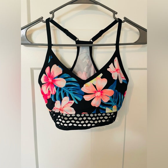 Pink sport bra - Picture 2 of 4